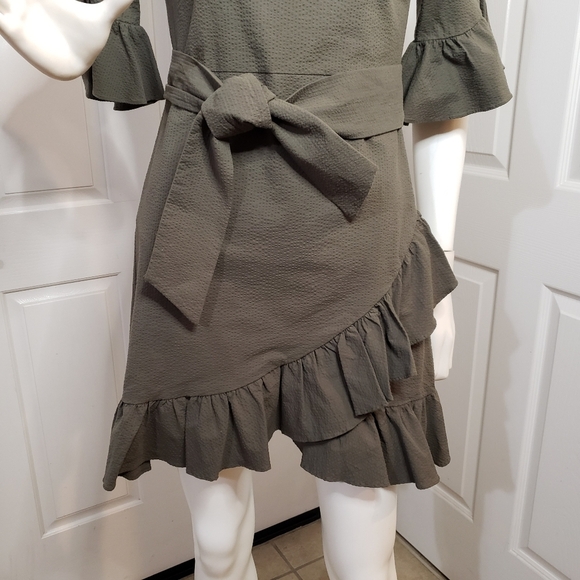 1.STATE Seersucker Dress size 0 - Picture 6 of 10